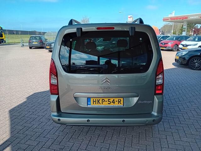 Citroen BERLINGO 1.2 PureTech XTR, Airco(automatisch), Multimediasysteem, Navigatie, Cruise control, Bluetooth, Panorama dak, Parkeersensoren, Stoelverwarming, Elektrische ramen en spiegels(inklapbaar), Centrale vergrendeling met AB, Achterklep tweedelig, Zeer nette auto,