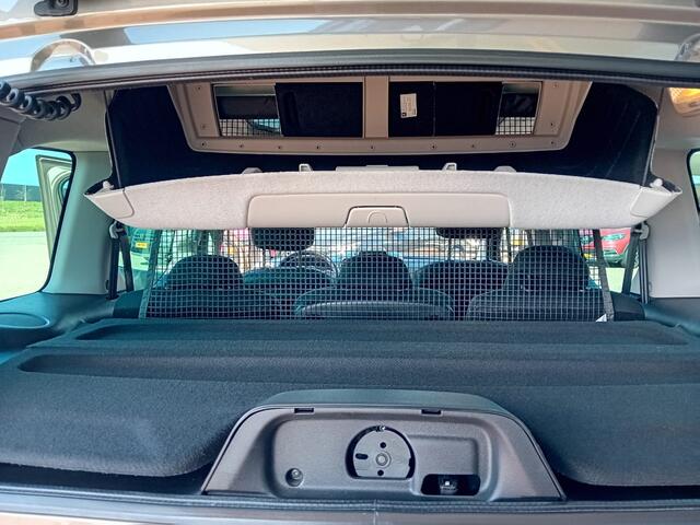 Citroen BERLINGO 1.2 PureTech XTR, Airco(automatisch), Multimediasysteem, Navigatie, Cruise control, Bluetooth, Panorama dak, Parkeersensoren, Stoelverwarming, Elektrische ramen en spiegels(inklapbaar), Centrale vergrendeling met AB, Achterklep tweedelig, Zeer nette auto,