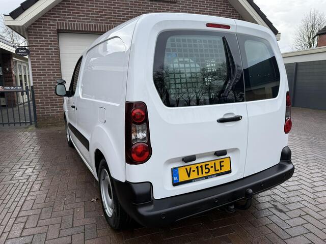 Citroen BERLINGO 1.6 BlueHDI 100 pk automaat bott inrichting