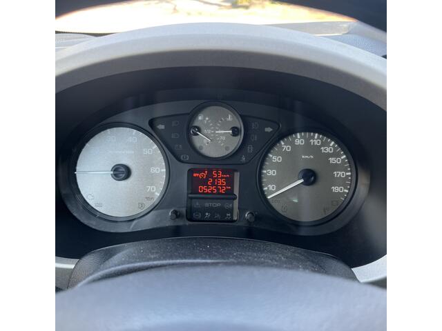 Citroen BERLINGO 1.6 VTi Feel Mooie Belingo met weinig KM