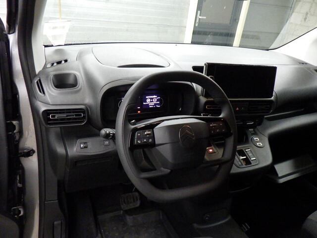 Citroen BERLINGO 1.5 BlueHDi 130 EAT8 S&S L1 Apple Carplay/Camera/16"Velgen zwart/Laadvloer/Keyless/Pack Look/Trekhaak/GEEN AFLEVERKOSTEN