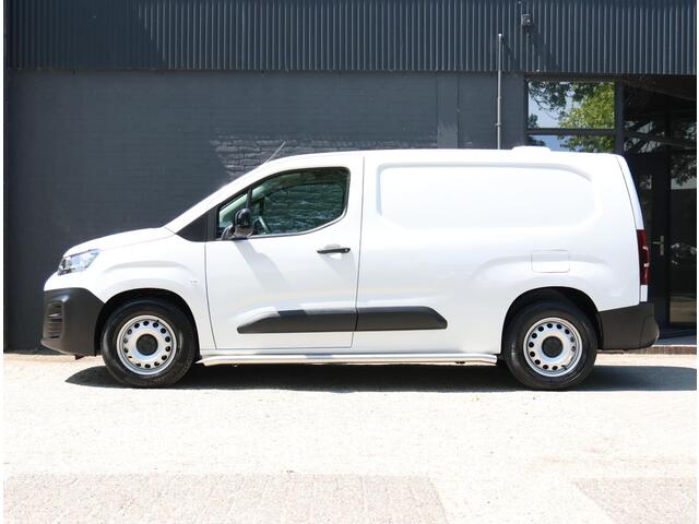 Citroen BERLINGO ë-Berlingo 136PK L2 50 kWh | Camera | Betimmering | AppleCarPlay/AndroidAuto | Armsteun | Cruise Control | 2 Zitplaatsen Rechtsvoor | Navigatie | Parkeersensoren |