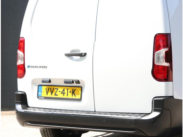 Citroen BERLINGO ë-Berlingo 136PK L2 50 kWh | Camera | Betimmering | AppleCarPlay/AndroidAuto | Armsteun | Cruise Control | 2 Zitplaatsen Rechtsvoor | Navigatie | Parkeersensoren |