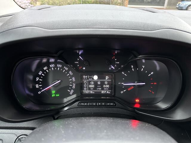 Citroen BERLINGO 1.5 BlueHDI Automaat 130pk Driver XL All-in Prijs Camera/Cruise/Apple Carplay, Android auto/Keyless/Navi/HUD