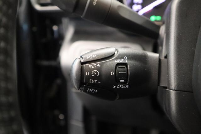 Citroen BERLINGO 1.2 PureTech Shine XTR Panoramadak CruiseControl Trekhaak