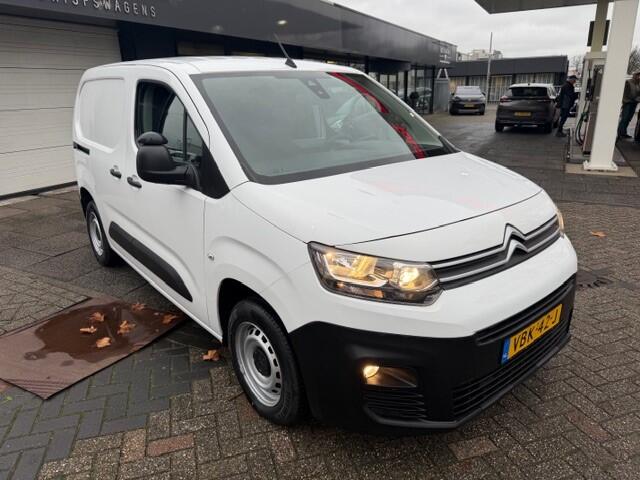 Citroen BERLINGO 1.5 BlueHDI Club AIRCO I TREKHAAK I 1e EIGENAAR I COMPLETE ONDERHOUDSHISTORIE I APPLE CARPLAY I