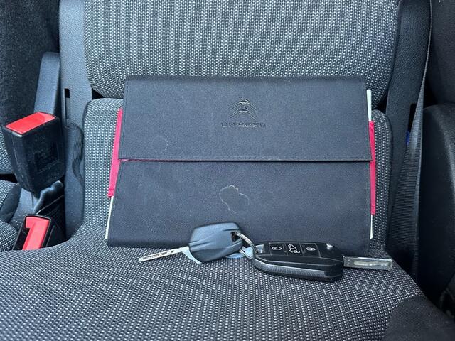 Citroen BERLINGO 1.2 PureTech Club XL AUTOMAAT !! GEEN MILIEUZONES !!