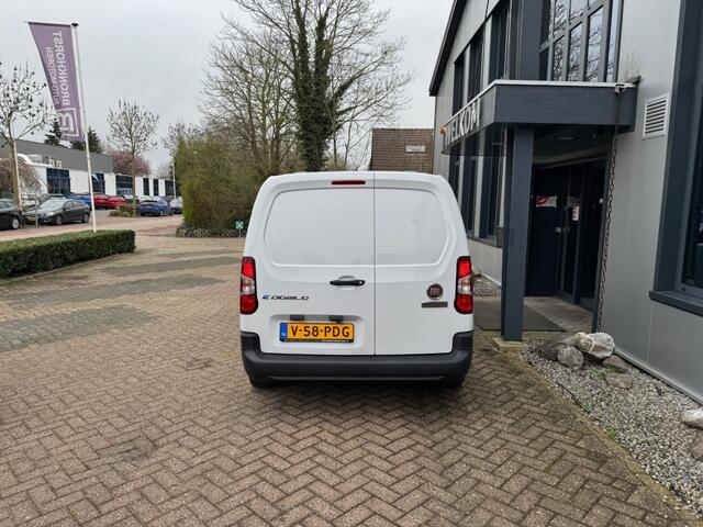 Citroen BERLINGO 136PK 57kWh L2H1 Lang, 3-pers, automaat, Navi, Climatcntrl, Cruisecntrl, Camera