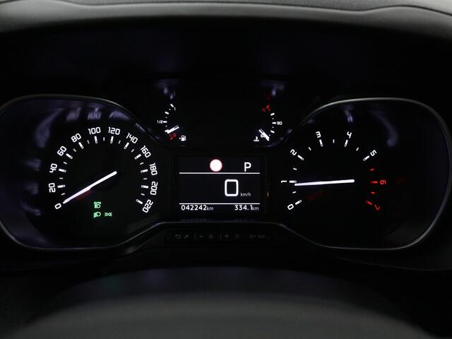 Citroen BERLINGO 1.2 PureTech Shine Direct leverbaar! Rolstoelauto