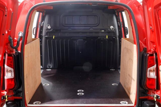 Citroen BERLINGO 1.2 PureTech 130pk Benzine Automaat Airco/Navi/Camera/2x Schuifdeur 12-2020