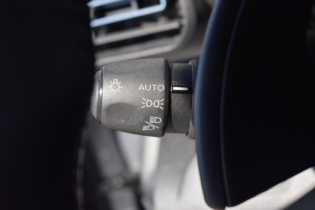 Citroen BERLINGO XL 130pk Shine 7p Automaat Navi Camera Airco Km 37.500!!