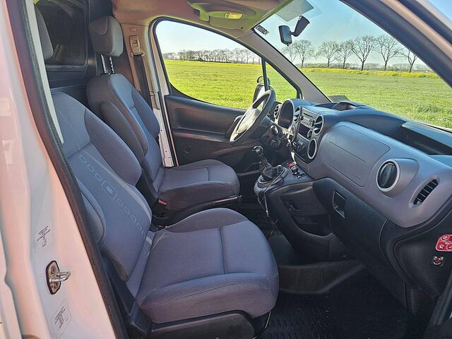 Citroen BERLINGO 1.6 BlueHDI 100 Club S&S 4X4, airco, cruise control, imperiaal, zijdeur, trekhaak,
