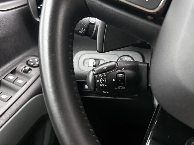 Citroen BERLINGO 130 pk Automaat XTR | Rijklaar | Adaptive Cruise | Trekhaak | Camera |