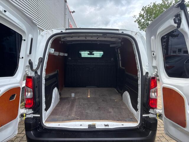 Citroen BERLINGO 1.5 BlueHDI Club XL | Apple Carplay | Multifunctioneel Stuur | Cruise | Navi