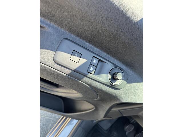 Citroen BERLINGO 1.6 BlueHDI Club | 1e eigenaar! | Geen BTW van toepassing! | Rijklaar incl 12 maanden BOVAG garantie.