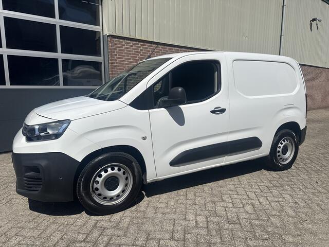 Citroen BERLINGO 1.2 PureTech 130pk Benzine Aut. Arco,Cruise,Navi,Pdc