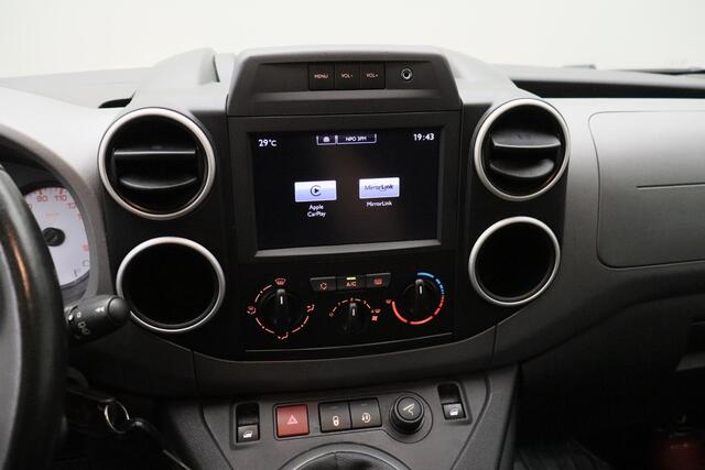 Citroen BERLINGO 1.2 PureTech XTR 2017 Airco | Carplay | Trekhaak | Cruise control | PDC | Nieuwe allseason banden | Nieuwe APK | Panoramadak