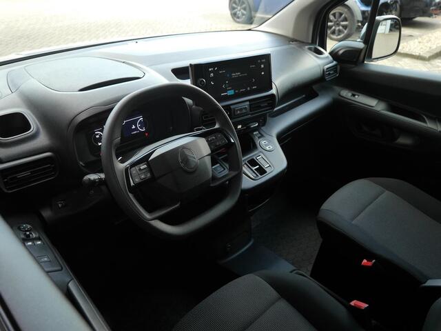 Citroen BERLINGO 1.5 BlueHDi 130 EAT8 S&S L2 | Automaat | Keyless entry en start | Climate control | Cruise control | Achteruitrijcamera | Regensensor | Laadruimte betimmering