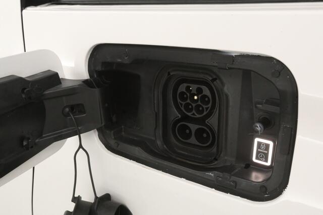 Citroen BERLINGO e-Berlingo 50 kWh 136PK | Snelladen | SOH 92% | 3 Zits | Airco | Camera | Cruise | Carplay | 2xSchuifdeur