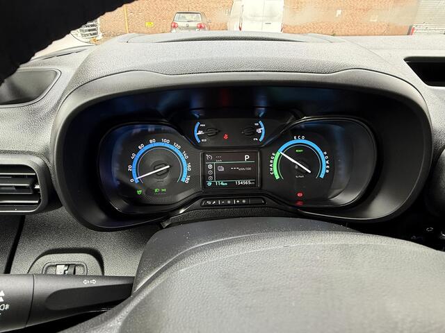 Citroen BERLINGO ë-Berlingo Club 50 kWh 3 Zitplaatsen Climate Control 16" velgen 2x Camera Carplay