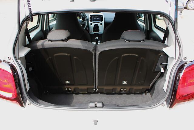 Citroen C1 1.0 VTi Feel Airco, Cruise control, Bluetooth, Elektr. schuif/kantel dak, Parkeersens. A, 15" LMV, Lederen stuur en versnellingspook