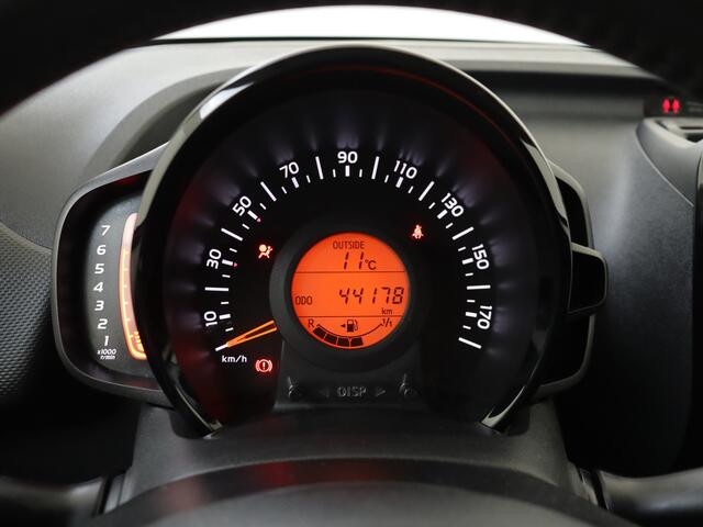 Citroen C1 1.0 70PK Feel | Apple carplay | Camera | Getinte ramen | FP