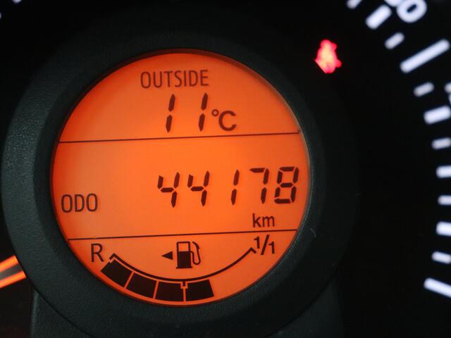 Citroen C1 1.0 70PK Feel | Apple carplay | Camera | Getinte ramen | FP