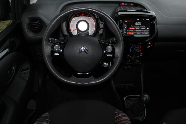 Citroen C1 1.0 VTi Feel | Incl. 12 maanden Garantie | Dealer onderhouden | Achteruitrijcamera | Apple CarPlay/Android Auto | Speedlimiter | Airco | DAB | Centrale deurvergrendeling met handzender | Origineel NL auto | NAP |