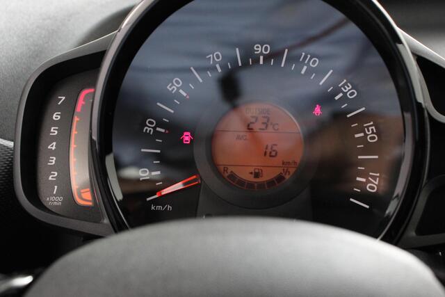 Citroen C1 1.0 VTi Feel Pack Look Pack Comfort Airco Bluetooth Led 5 deurs