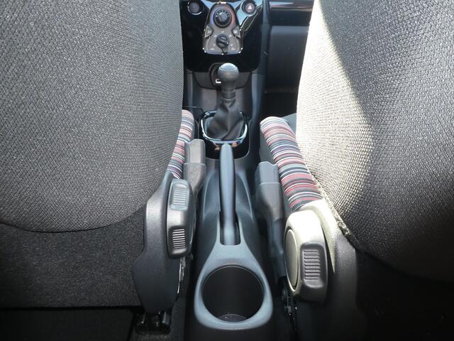 Citroen C1 1.0 VTi Airscape Shine Airco, Panodak, Cruise control, Navi, Carplay