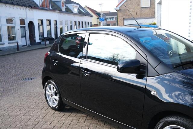 Citroen C1 VTi 72 Shine Camera | Carplay/Android Auto | Climate Control | LM velg