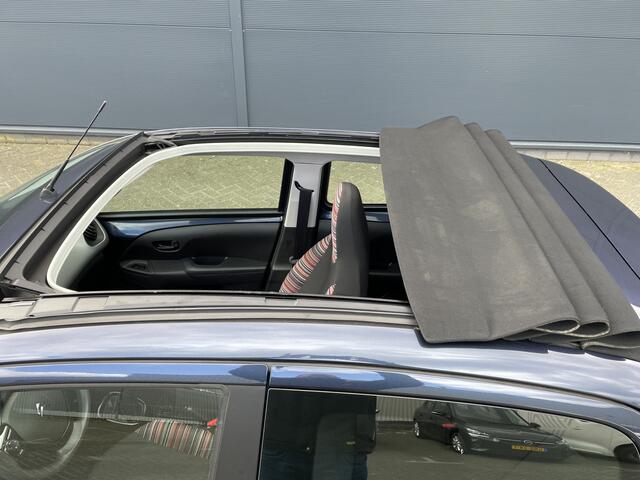 Citroen C1 1.0 e-VTi Airscape Feel (Elektrisch schuifdak - Touchscreen - Airco - Bluetooth - LED)
