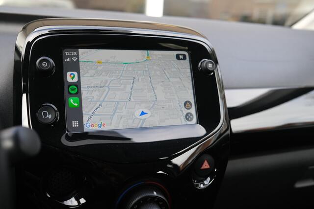 Citroen C1 VTi 72 Airscape Shine Open dak | Apple Carplay Android Auto | Climate Control