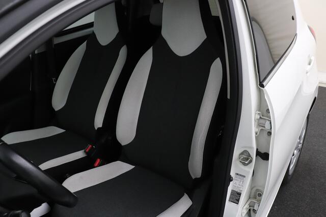 Citroen C1 1.0 VTi Feel Pack Comfort LED Extra getint glas