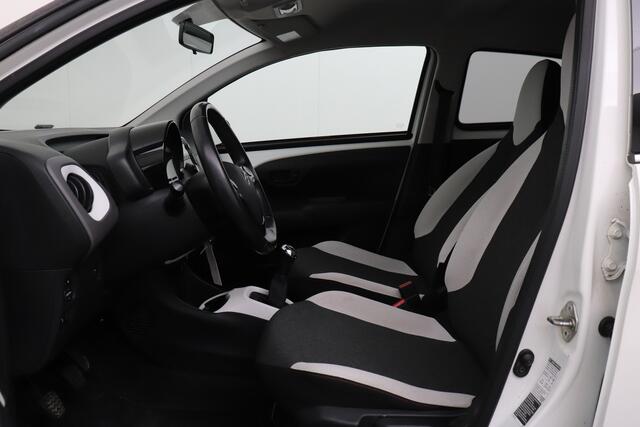 Citroen C1 1.0 VTi Feel Pack Comfort LED Extra getint glas