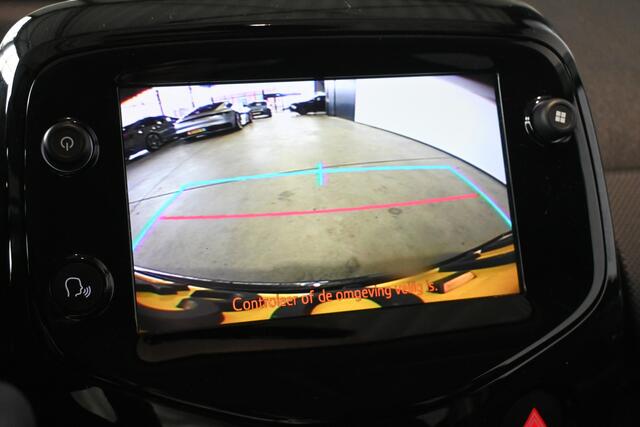 Citroen C1 1.0 VTi Shine Clima Carplay Camera LED Licht metaal 1e Eigenaar Rijklaarprijs Inruil Mogelijk!