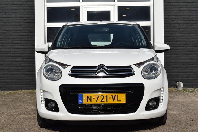 Citroen C1 VTi 72 Shine 5 drs | Airconditioning | Camera achter | Carplay & Android Auto | Parkeersensoren achter | Elektrisch bedienbare en verwarmde buitenspiegels | Lichtmetalen velgen | Isofix bevestigingspunten | DAB+ tuner | Zeer compleet!!