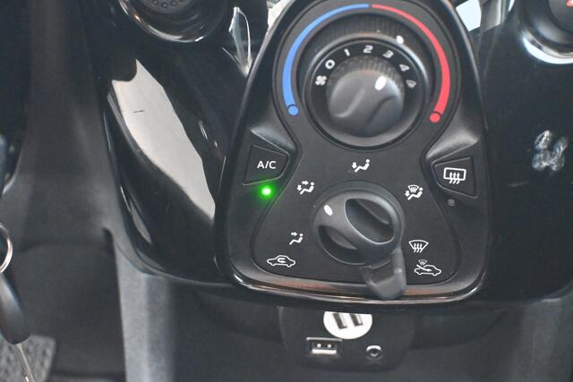 Citroen C1 1.0 VTi Feel NAP! Airco LED Elektrisch Pakket! Dealer Onderhouden! Inruil Mogelijk!