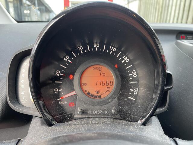 Citroen C1 1.0 VTi Shine 15"/Camera/Airco/Apple Carplay & Android Auto/Bluetooth