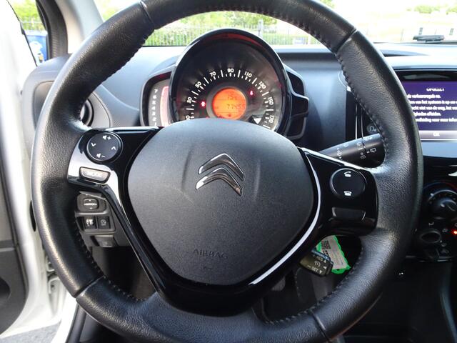 Citroen C1 1.0 VTi Shine Airco, navigatie, apple carplay, achteruitrijcamera, licht metalen velgen, enz.
