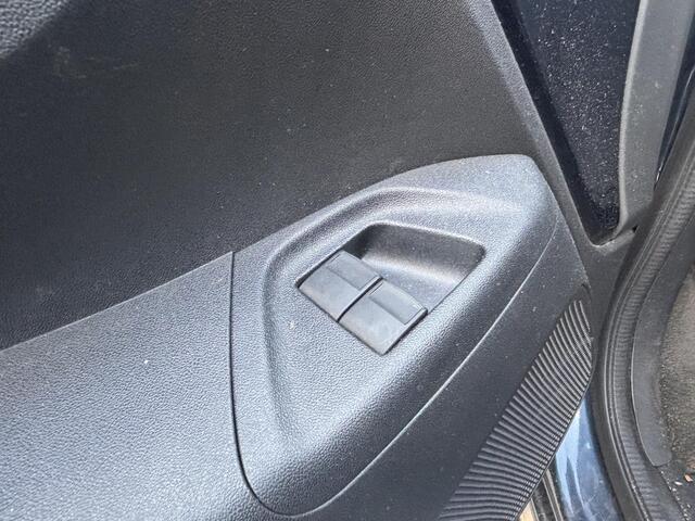 Citroen C1 1.0 e-VTi Selection NL-Auto, Keurig onderhouden, Airco, Elektrische ramen, Centr. portier vergr., Led-verlichting, Audi-Usb-Bluetooth, Tel-verbinding