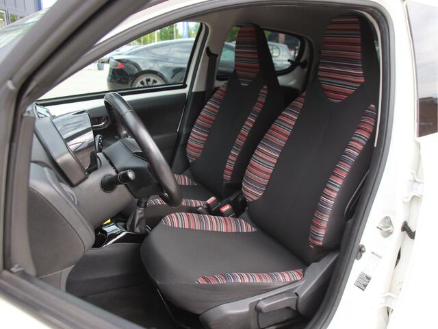 Citroen C1 1.0 VTi Shine Camera-Carplay, Navi, LED, LMV Zomeractie!