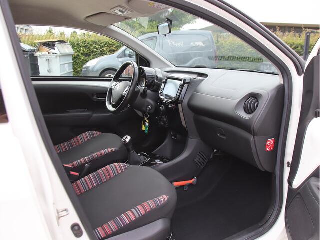 Citroen C1 1.0 VTi Shine Camera-Carplay, Navi, LED, LMV Zomeractie!