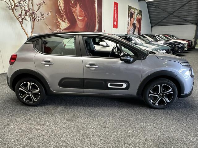 Citroen C3 1.2 PureTech Feel 111pk, 6 versnellingsbak NAVIGATIE CRUISE CONTROL BLUETOOTH TELEFOON APPLE CARPLAY/ANDROID RIJSTROOKSENSOREN PDC ZEER MOOI !! LOCATIE 1001