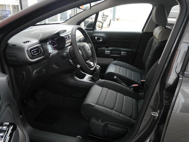 Citroen C3 1.2 PureTech Max | Navigatie | 16" Lichtmetalen velgen | Climate control | Getint glas | Zwart dak | Camera