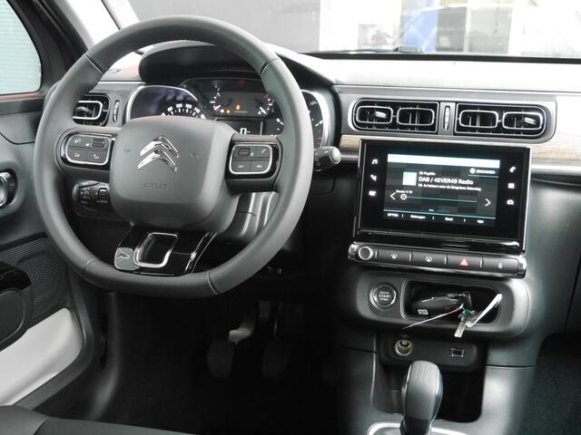 Citroen C3 1.2 PureTech Max | Navigatie | 16" Lichtmetalen velgen | Climate control | Getint glas | Zwart dak | Camera