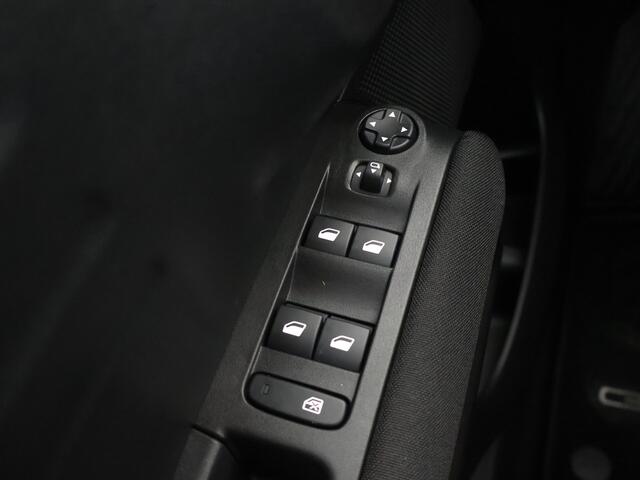 Citroen C3 Aircross 1.2 PureTech Plus / CLIMAT CONTROL / CARPLAY / CARSELEXY