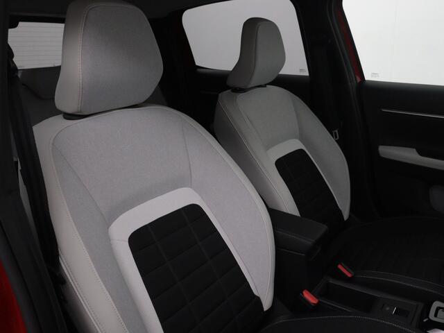 Citroen C3 Ë-C3 Max 44 kWh | Rijklaar | Achteruitrijcamera | Apple Carplay | Comfort Seats |