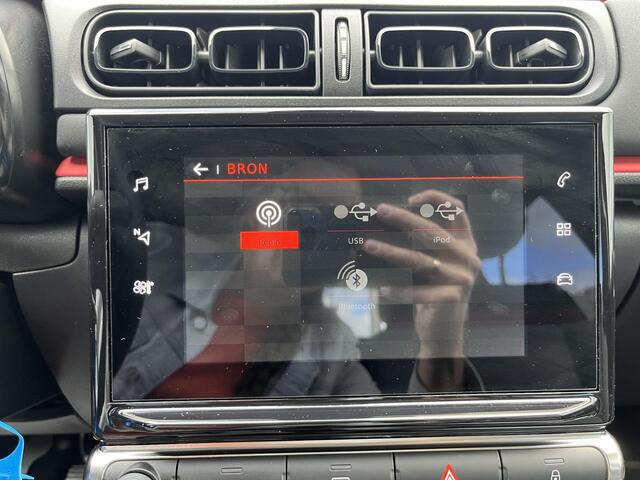Citroen C3 1.2 PureTech C-Series | Speciale Editie | Apple Carplay | Android Auto | PDC | DAB | NAP