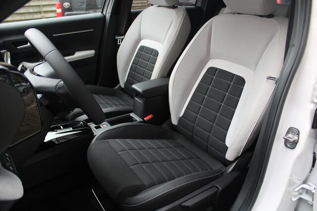 Citroen C3 Ë-C3 Max 44 kWh Interieur Voorverwarming, Head-Up Display, Cruise en Climate Control, Carplay/Android Auto
